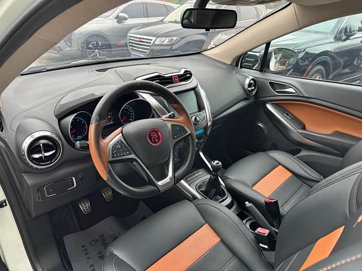 BYD Yuan 2016 1.5L МКПП Люкс