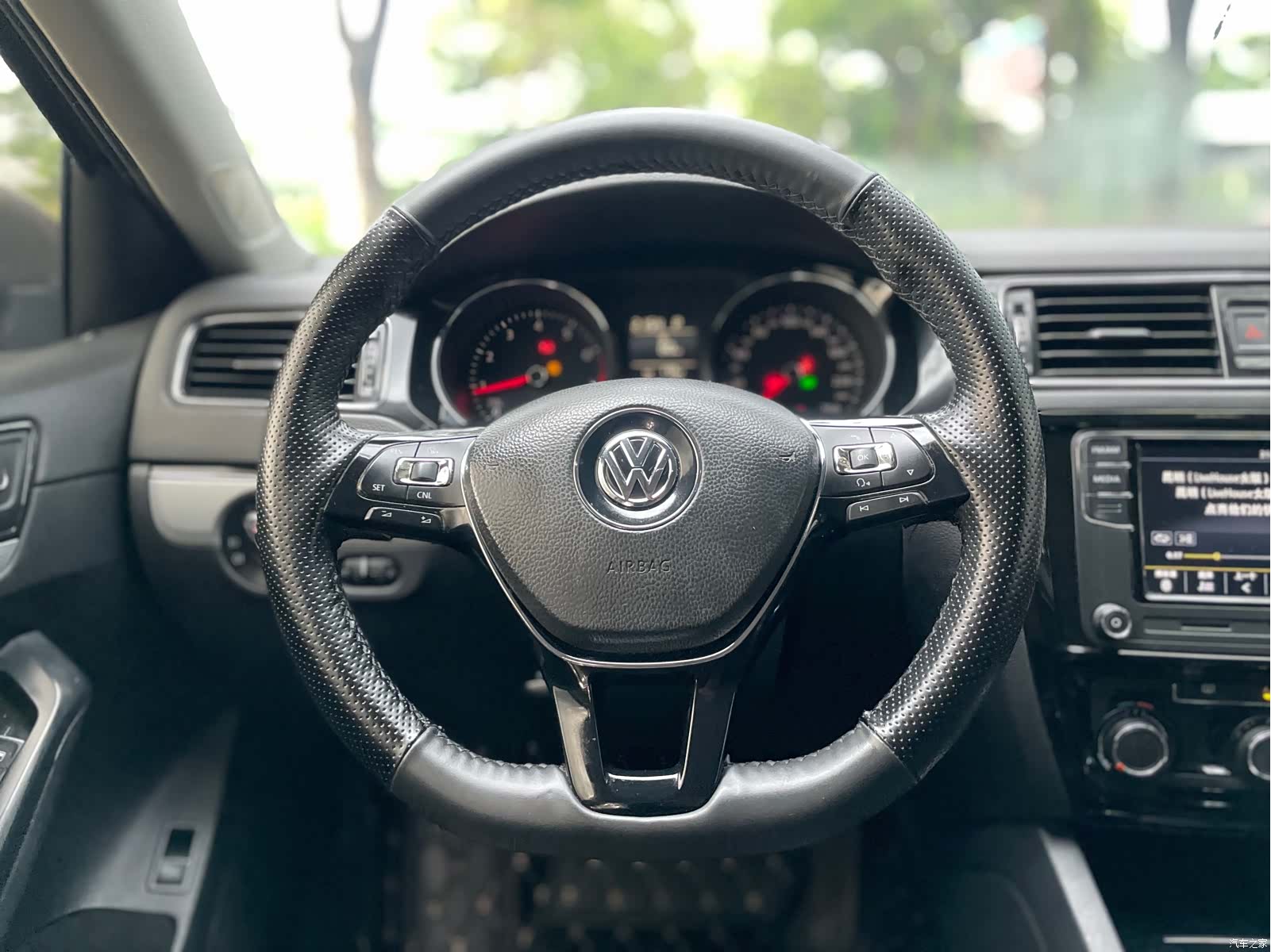 Volkswagen Sagitar, 2017 12