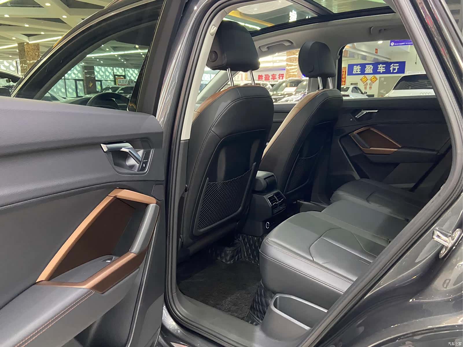 Audi Q3, 2022 8
