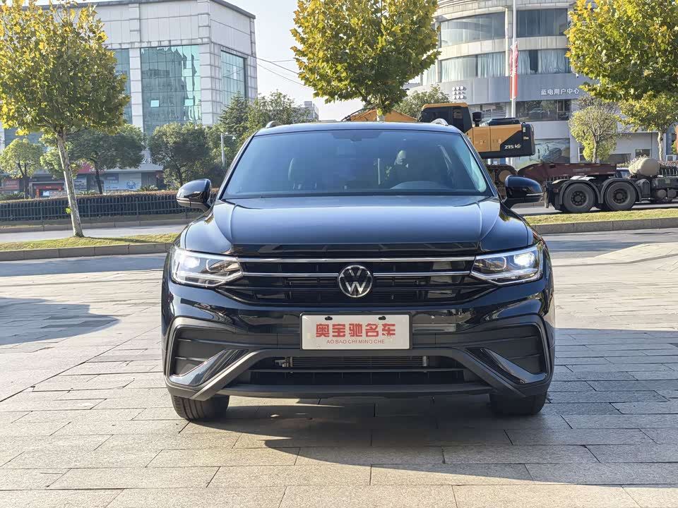 Volkswagen Tiguan L