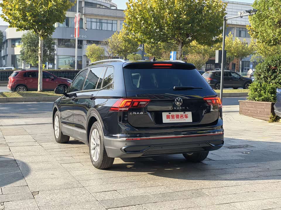 Volkswagen Tiguan L