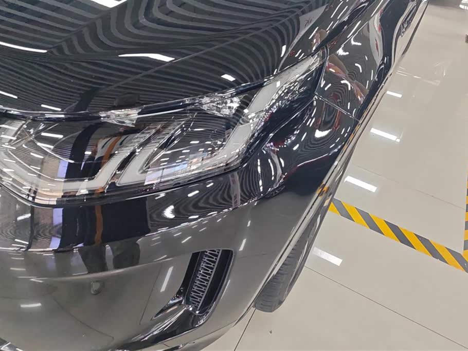 Land Rover Discover sports