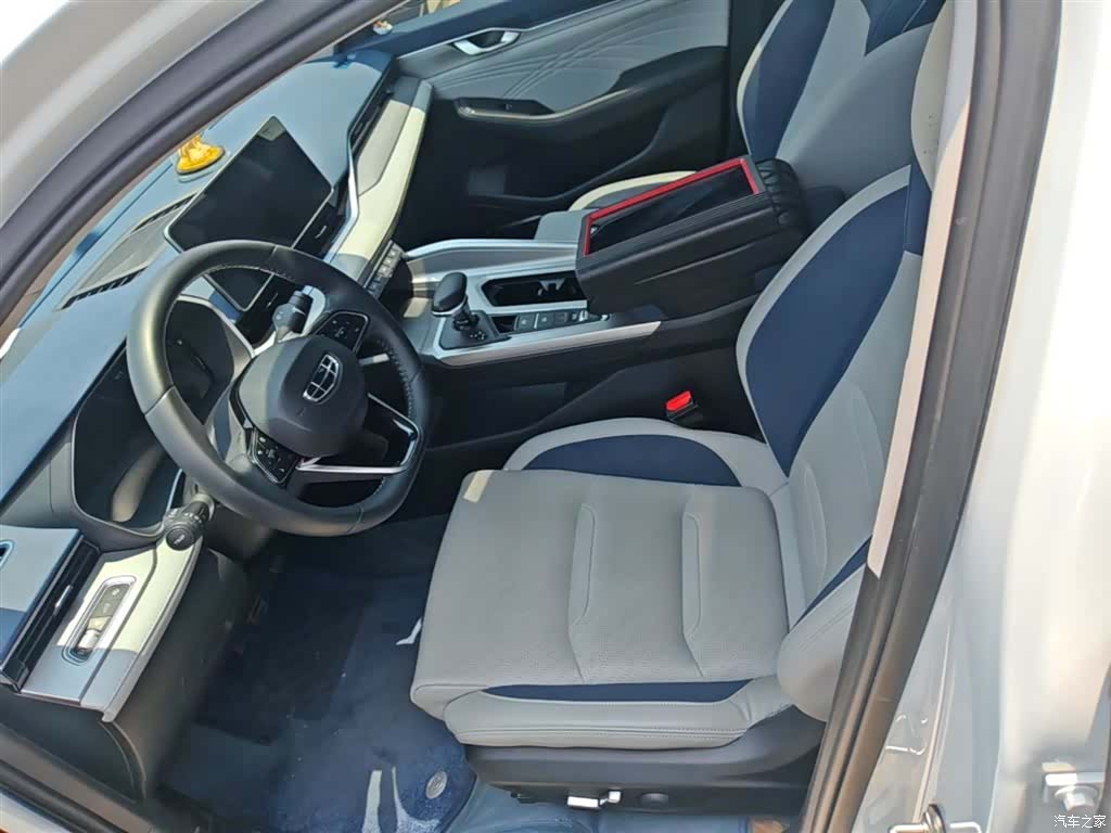 Geely Preface, 2022 15
