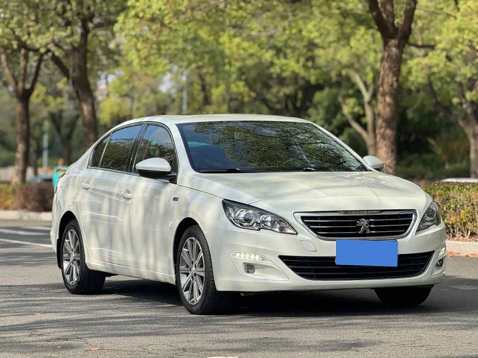 Peugeot 408