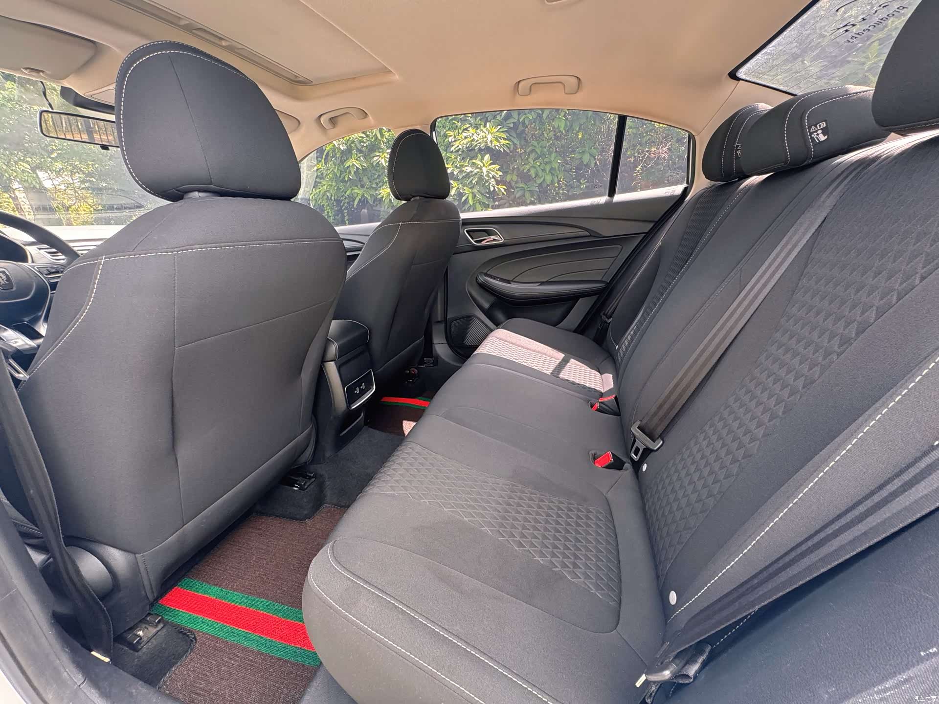 Roewe i5, 2021 13