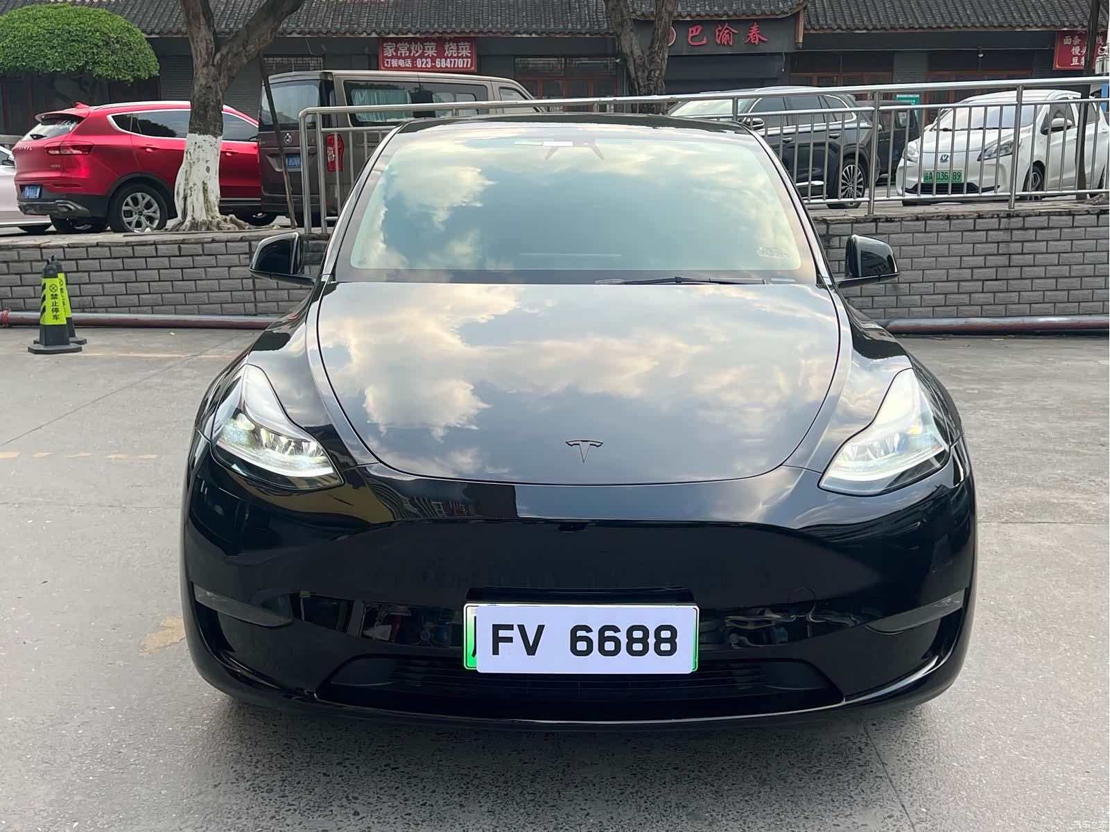 Tesla Model Y, 2022 10