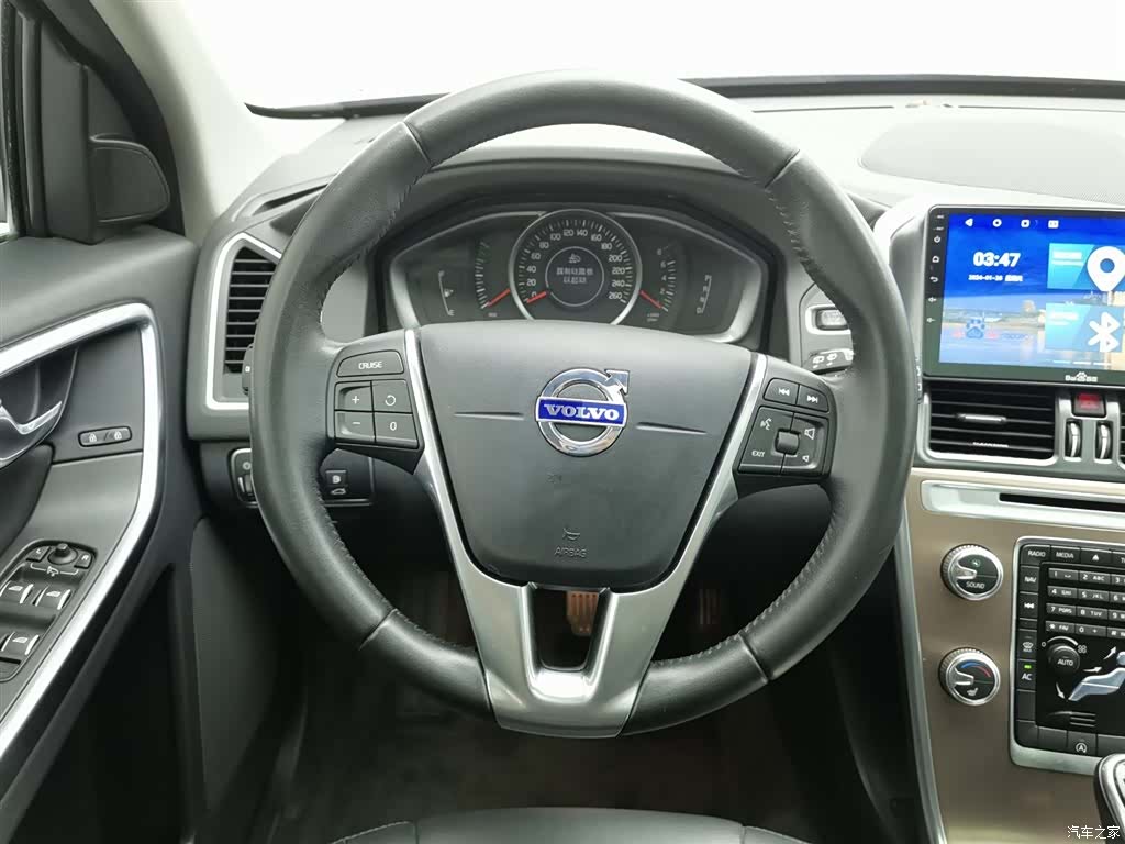 Volvo XC60, 2017 11