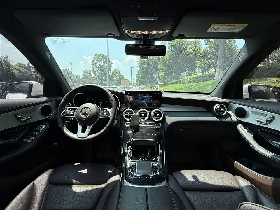 Mercedes-Benz GLC Mercedes-Benz GLC