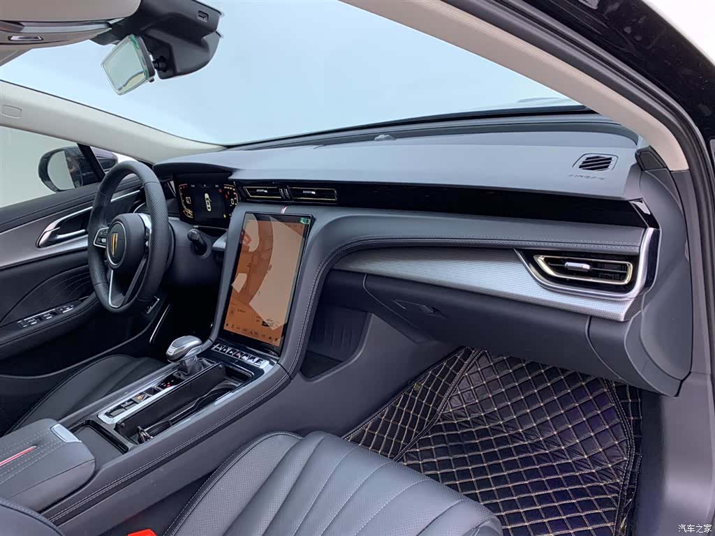 Hongqi H5, 2024 17