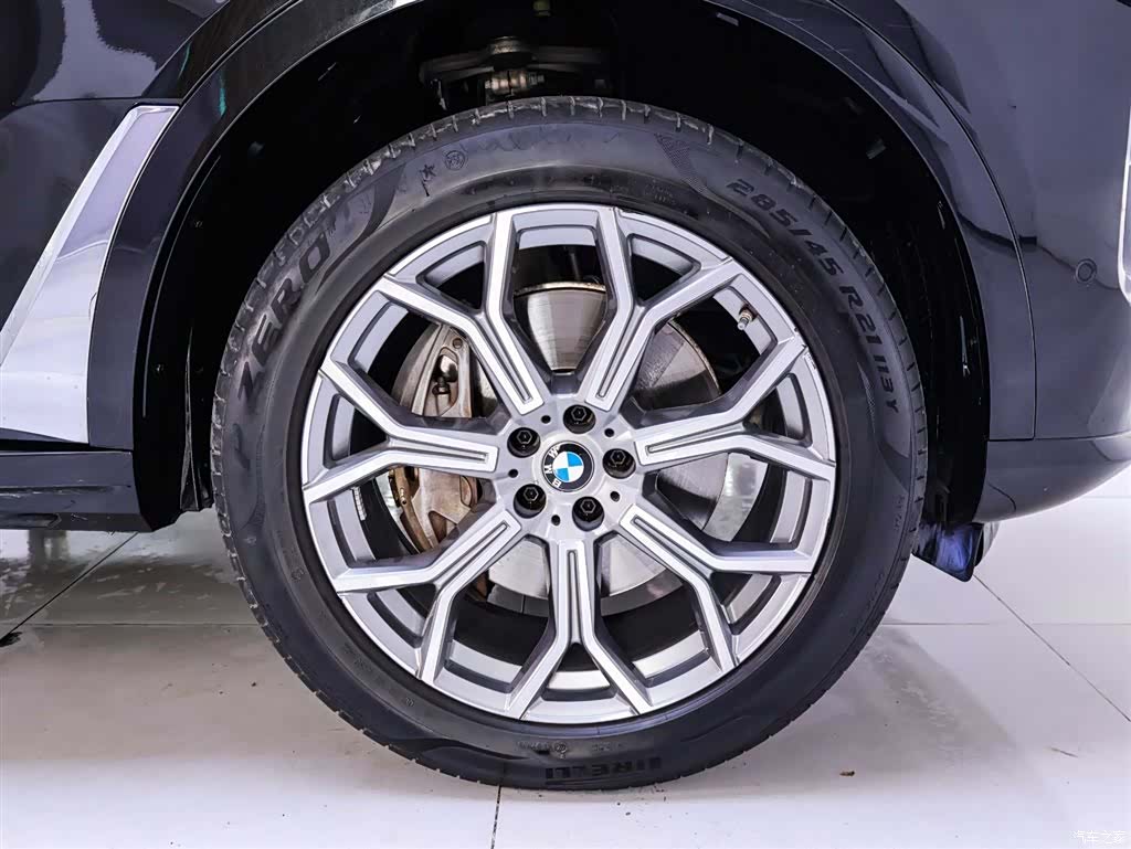 BMW X7, 2023 6