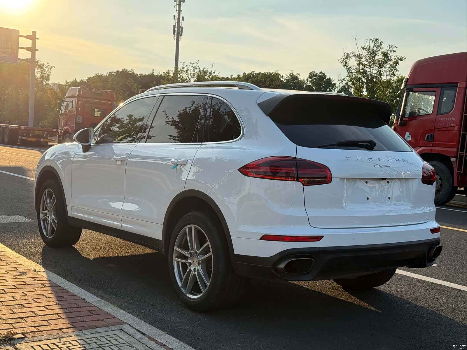 Porsche Cayenne, 2016 все фото