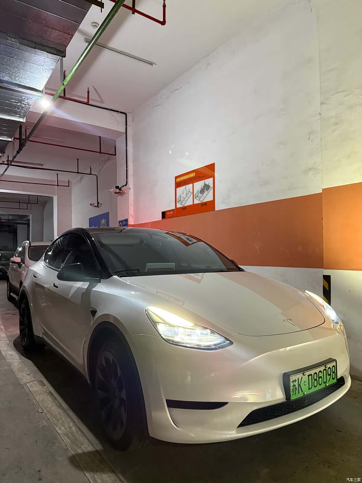 Tesla Model Y, 2024 11