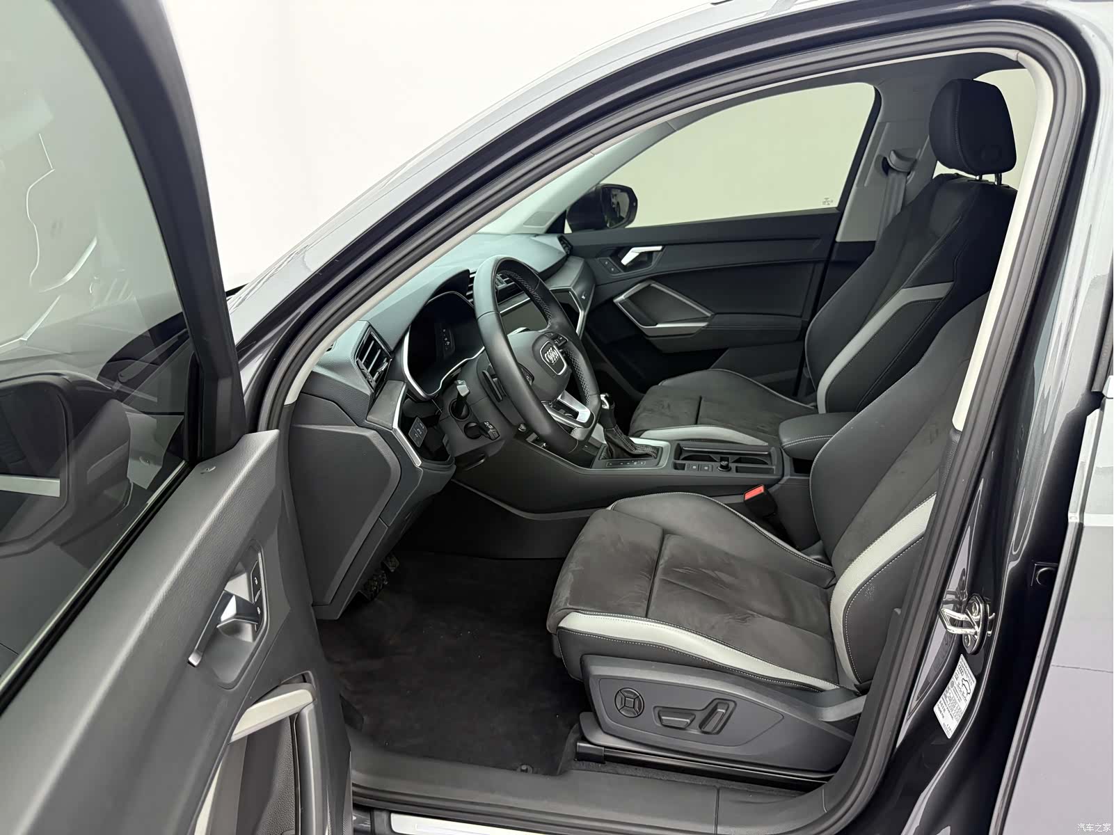 Audi Q3, 2023 22