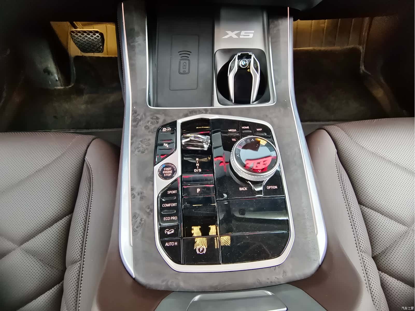 BMW X5, 2024 9