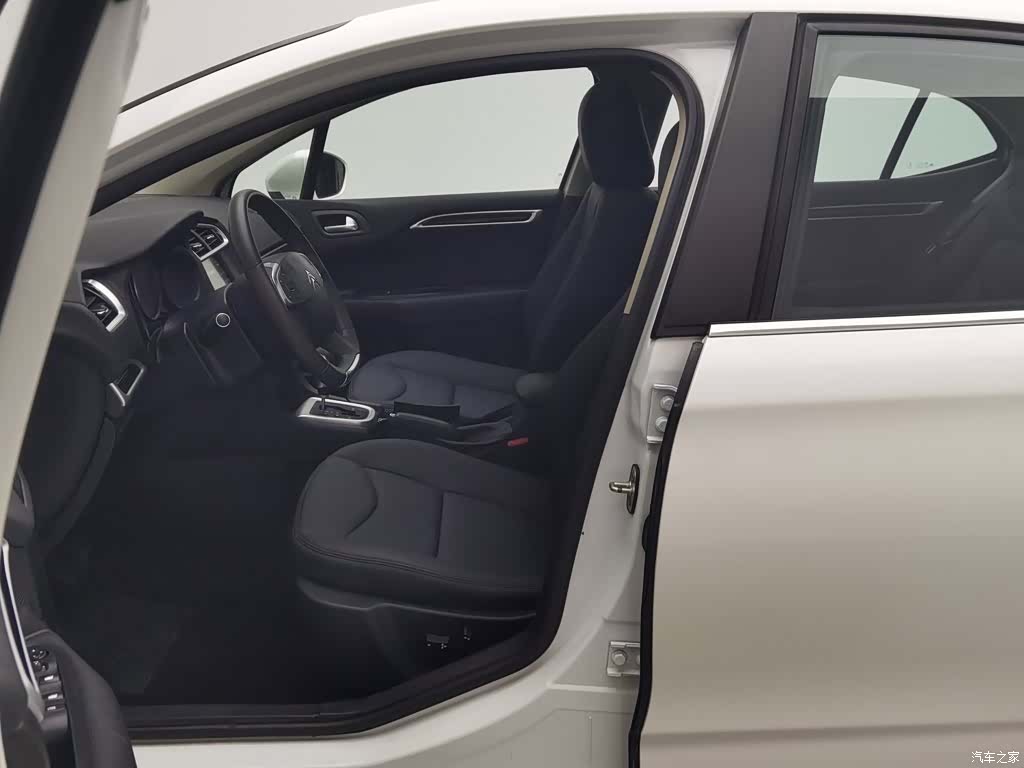 Citroen C4, 2015 10