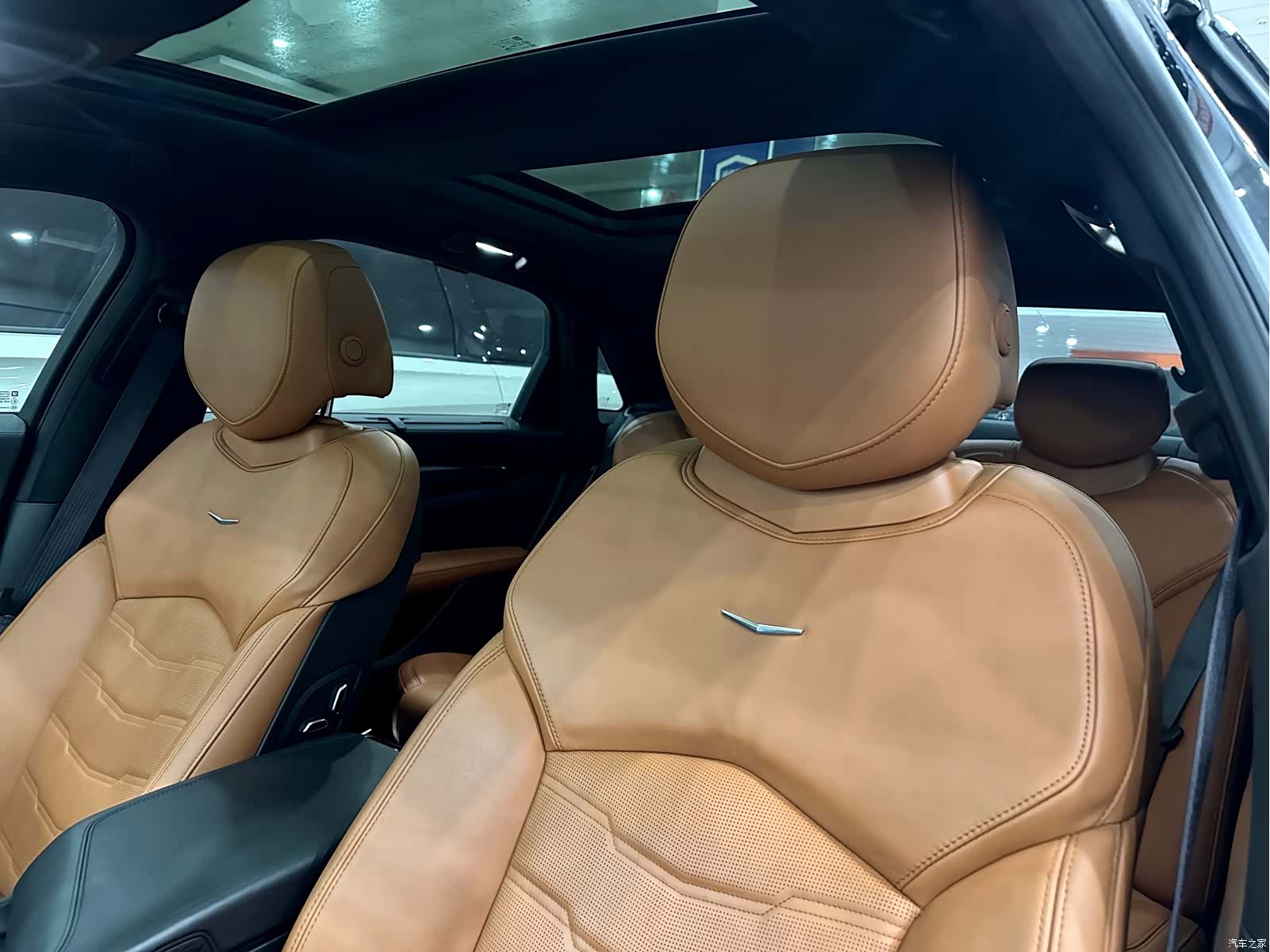 Cadillac CT6, 2016 7