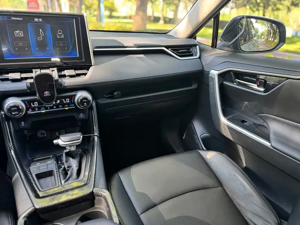 Toyota RAV4 Rongfang