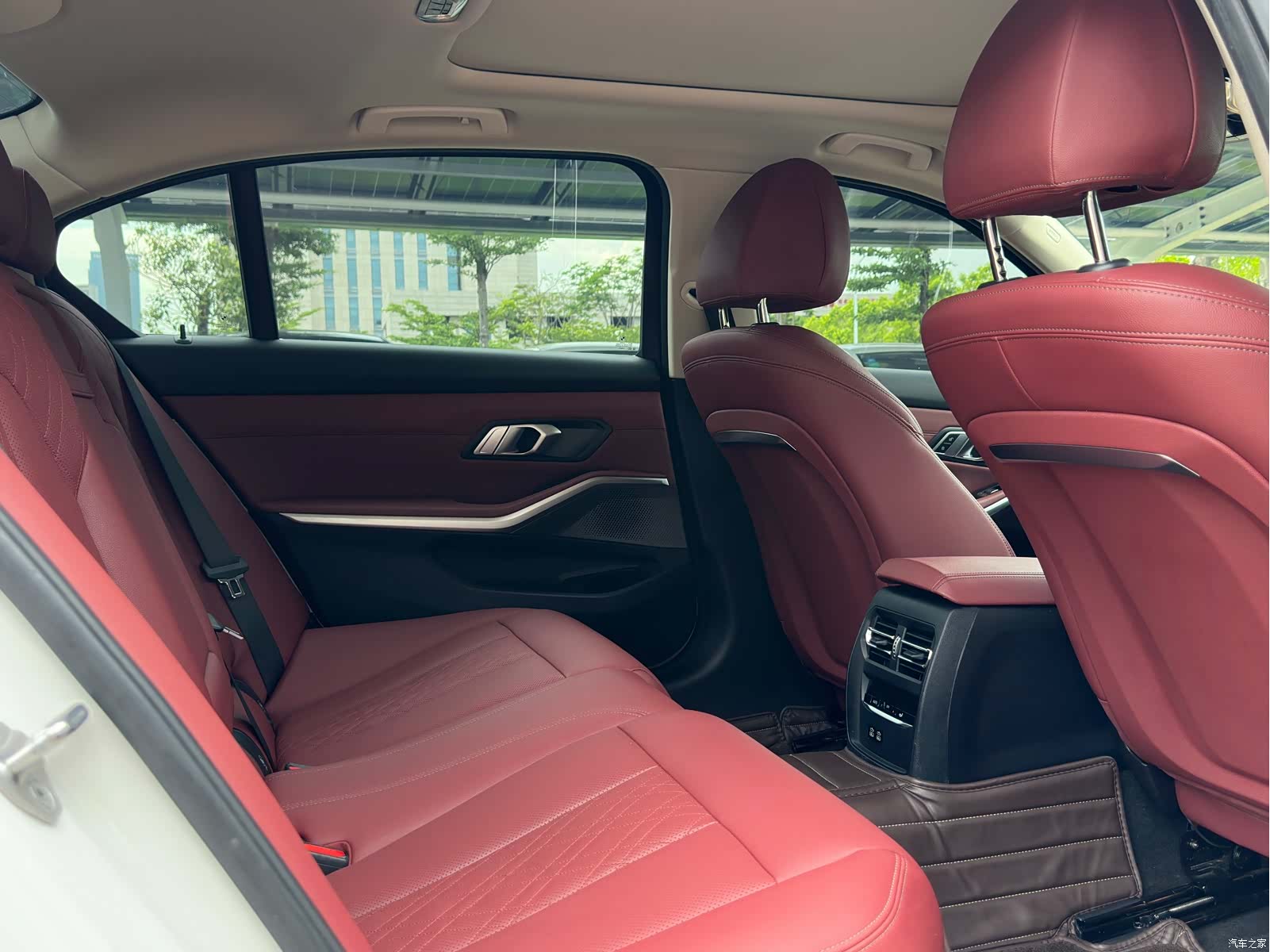 BMW 3 Series, 2023 15