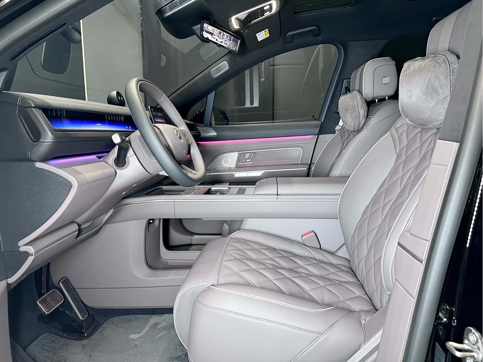 NIO ES8, 2026 10