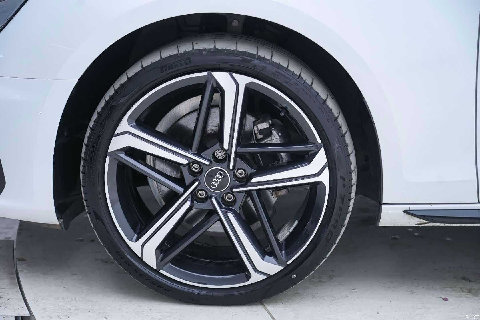 Audi A4L, 2024 7