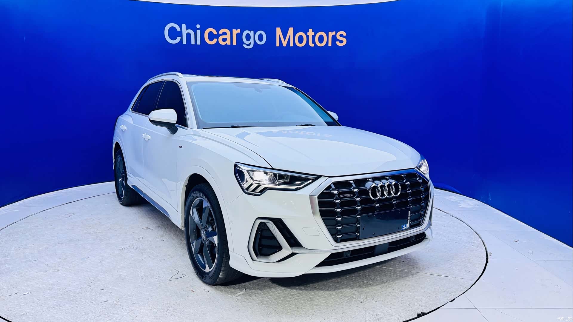 Audi Q3, 2022 3