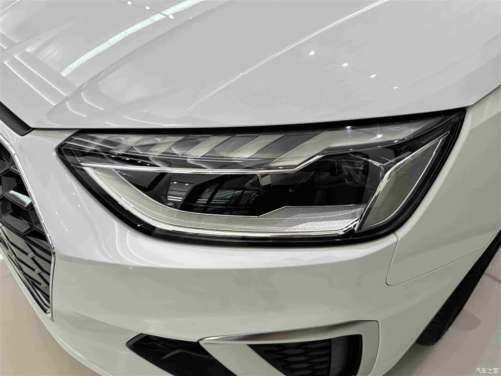 Audi A4L, 2024 3
