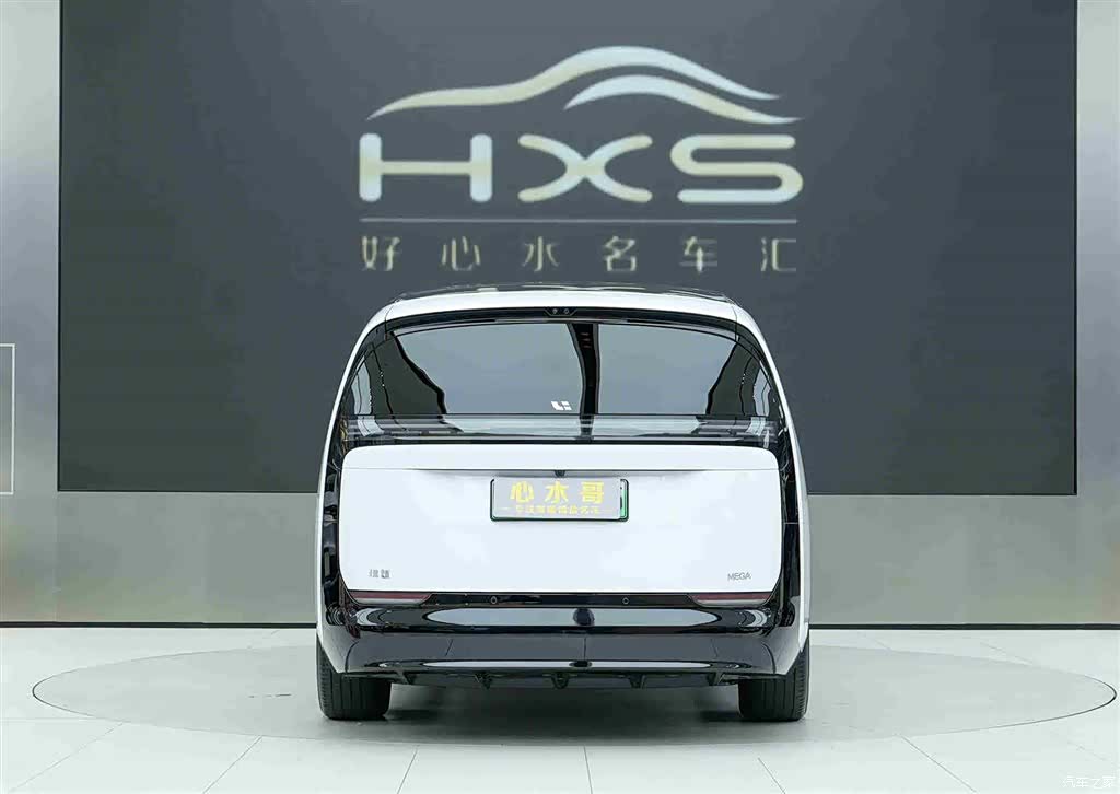 Li Auto MEGA, 2025 все фото