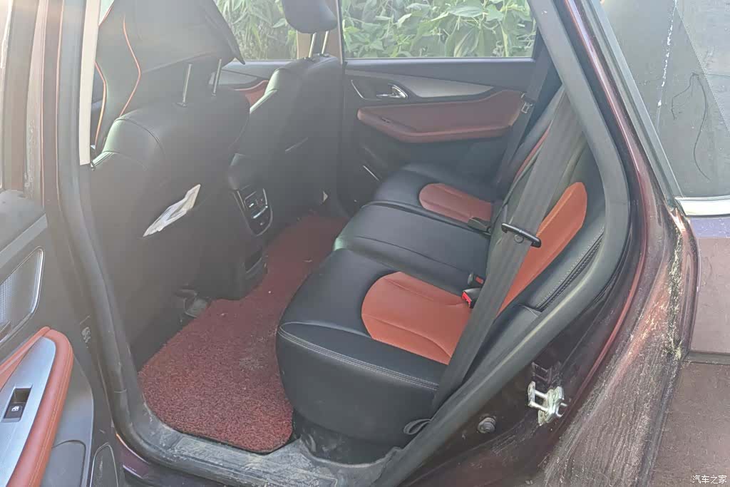 Wuling 560, 2016 11