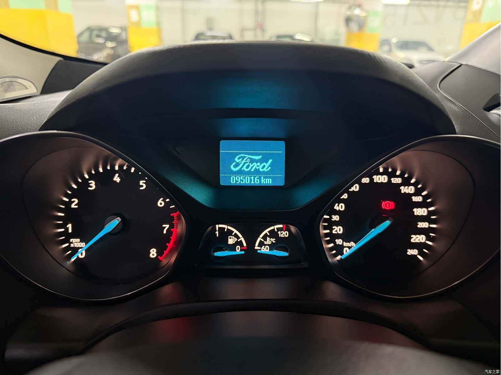 Ford Kuga, 2017 9