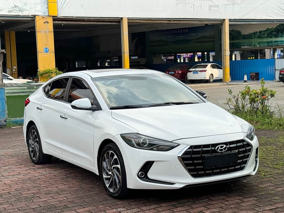 Hyundai Lead