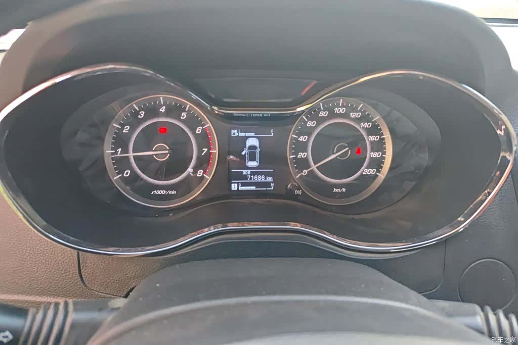 Wuling 560, 2016 14