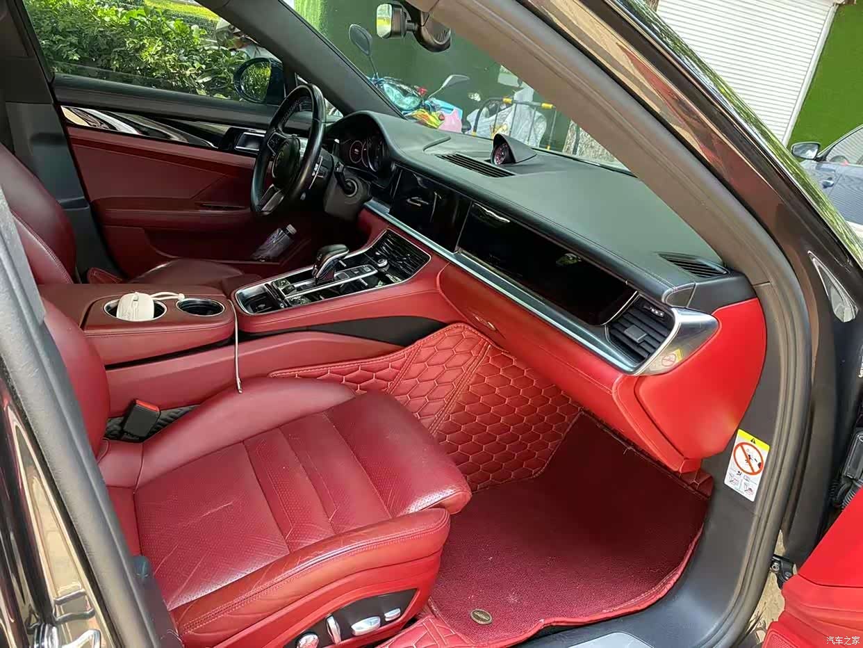 Porsche Panamera, 2017 все фото