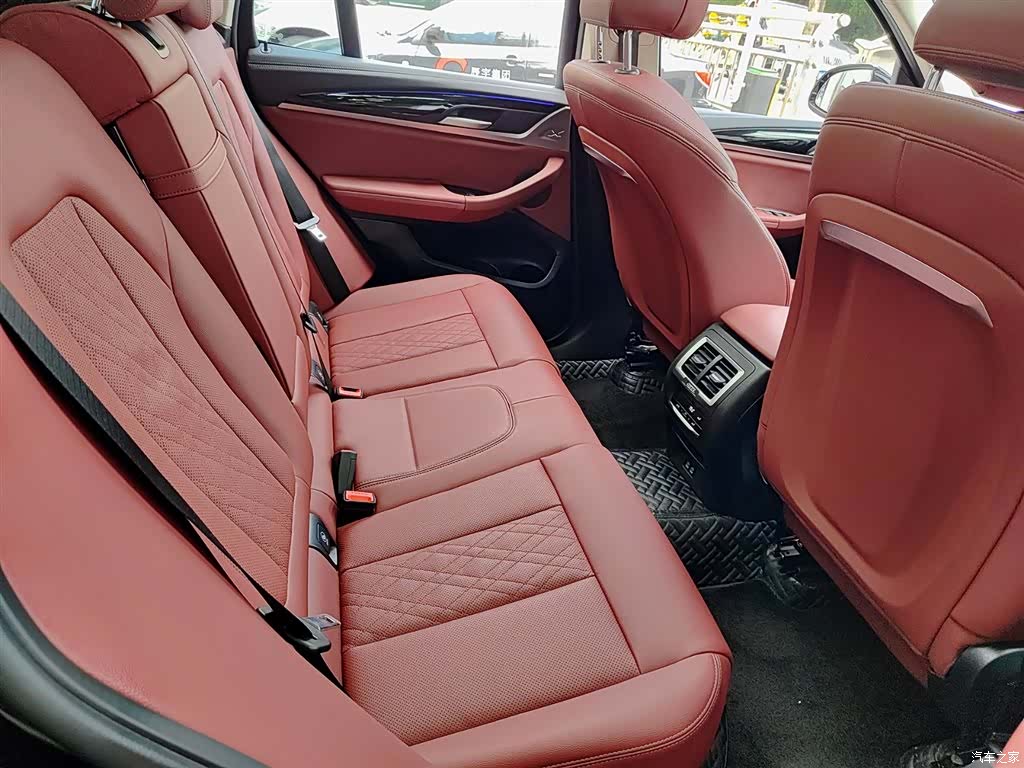 BMW X3, 2023 11