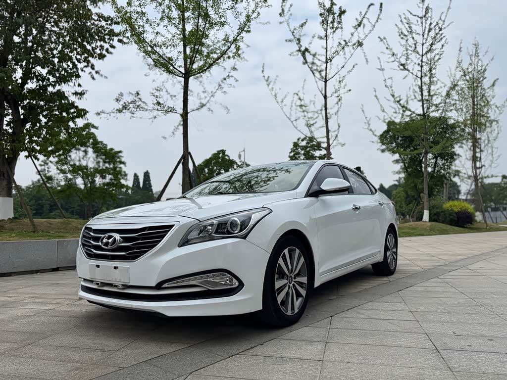 Hyundai Mistra 2016 1.6T AT GLS