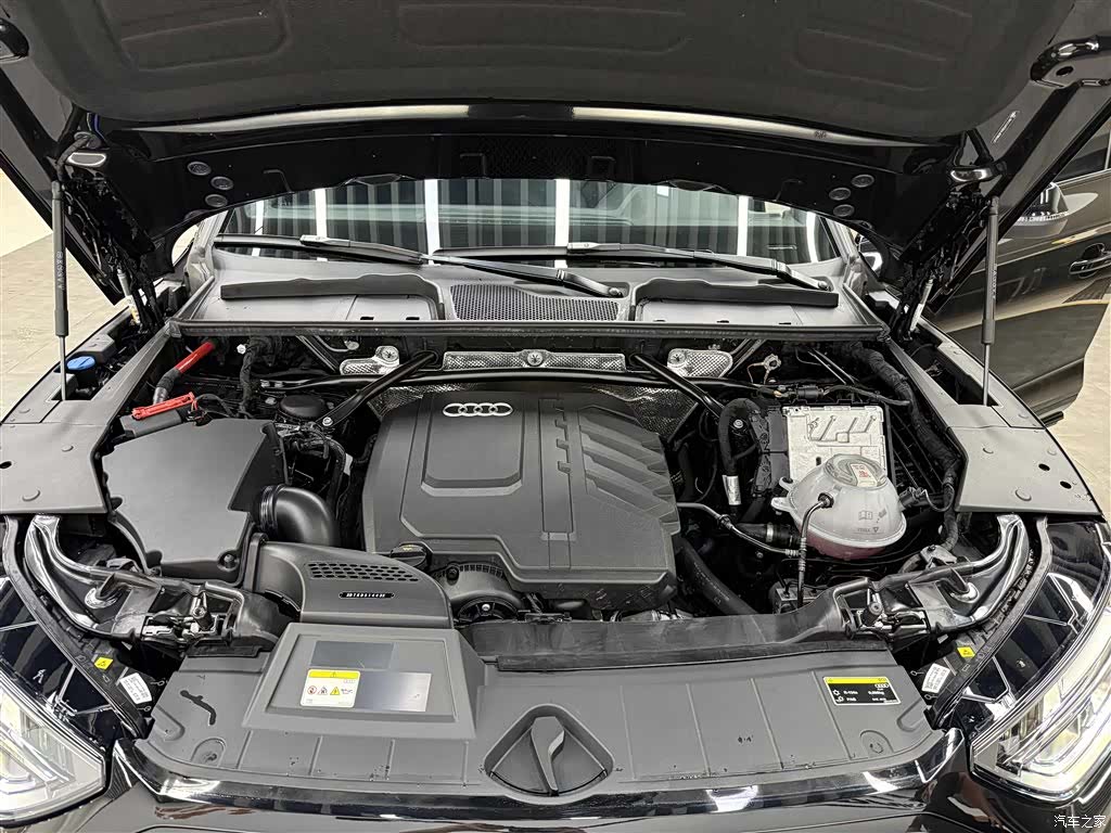 Audi Q5L, 2025 19
