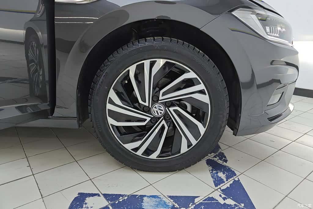 Volkswagen Sagitar, 2021 6
