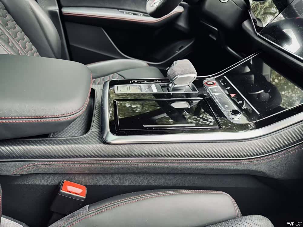 Audi Q8, 2026 7