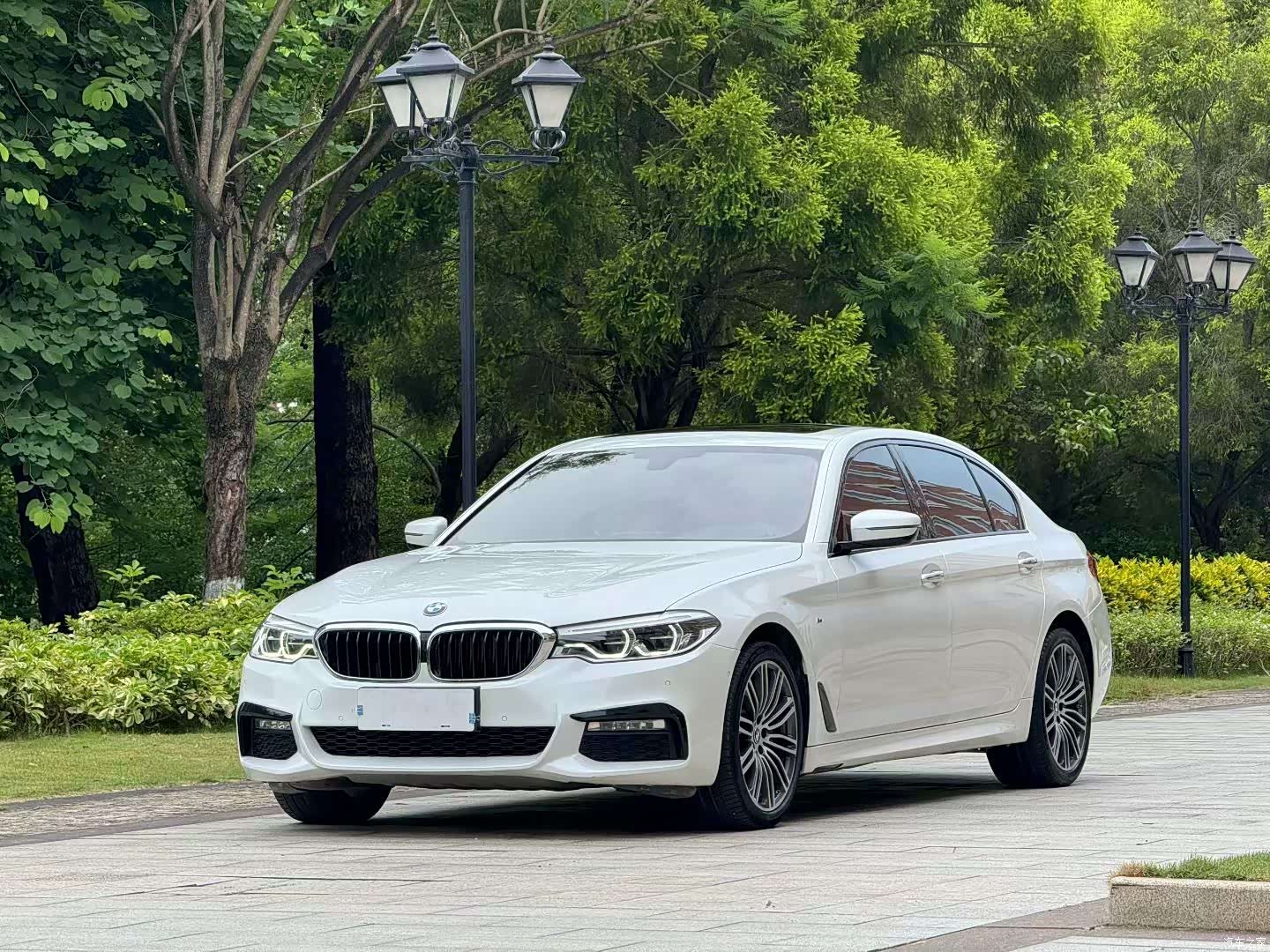 BMW 5 Series, 2018 1