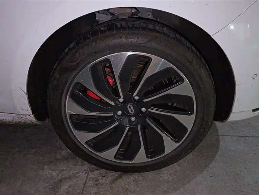 AITO Ask the world M5