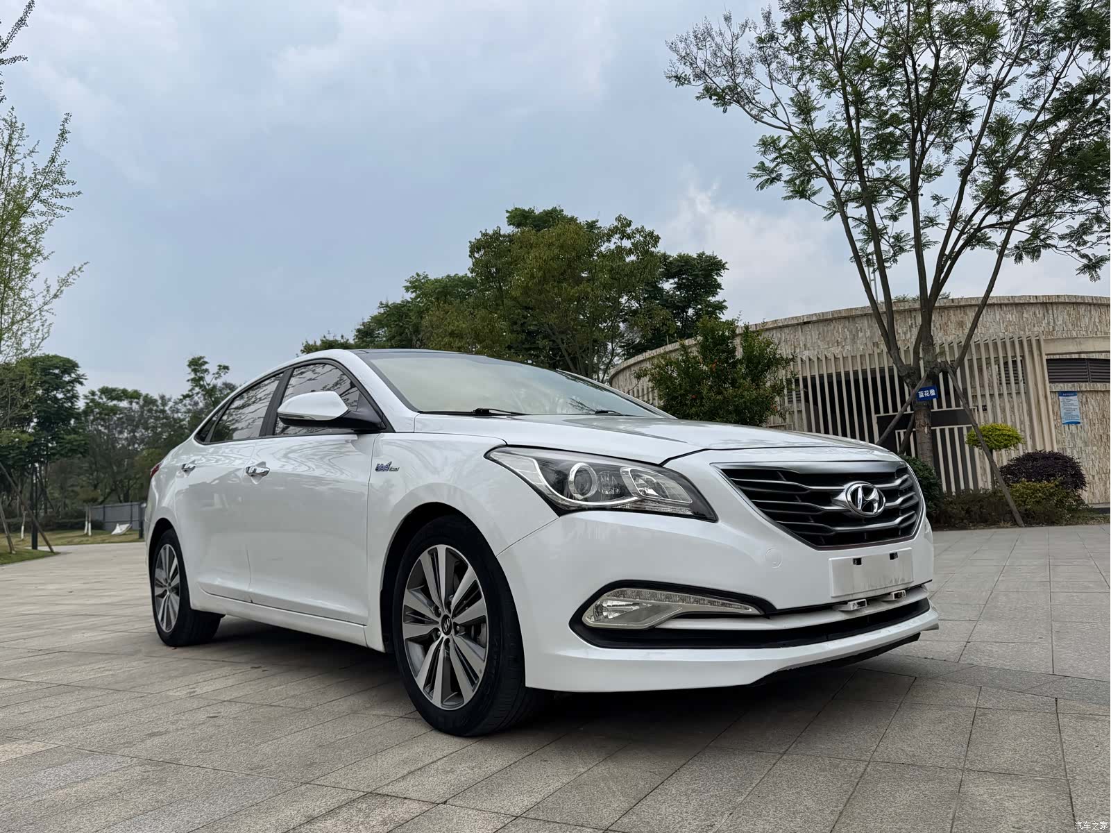 Hyundai GLS, 2017 3