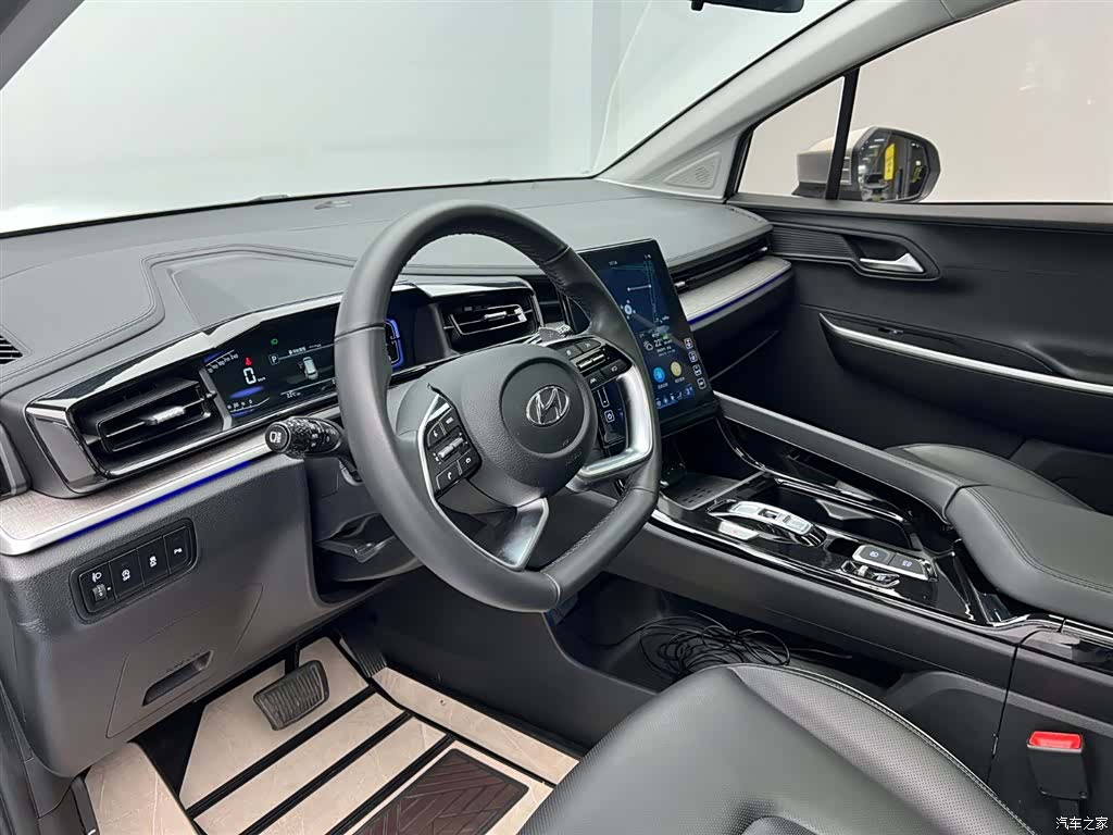 Hyundai Custo, 2022 12