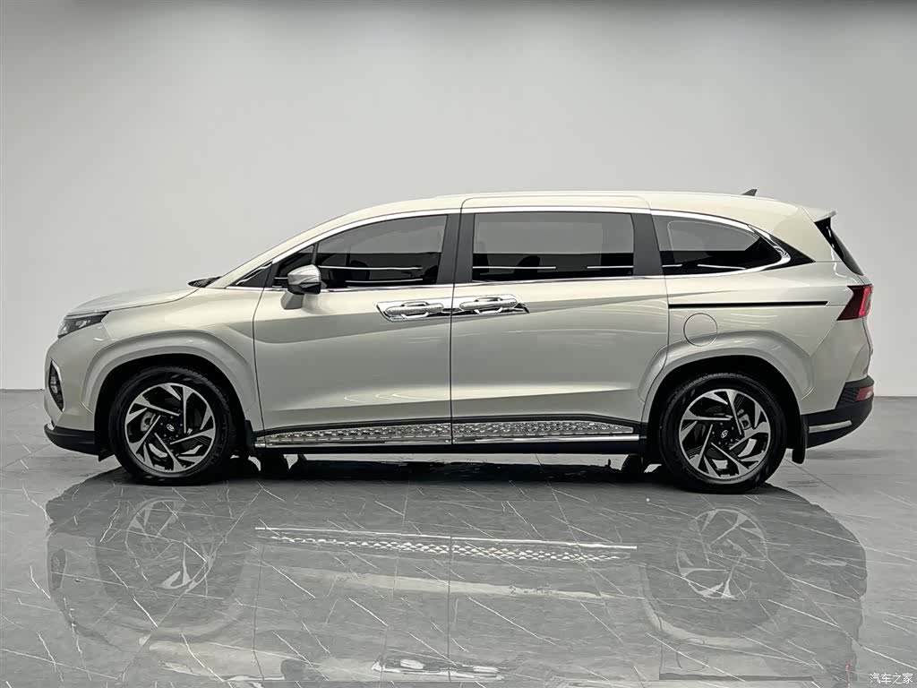 Hyundai Custo, 2022 3