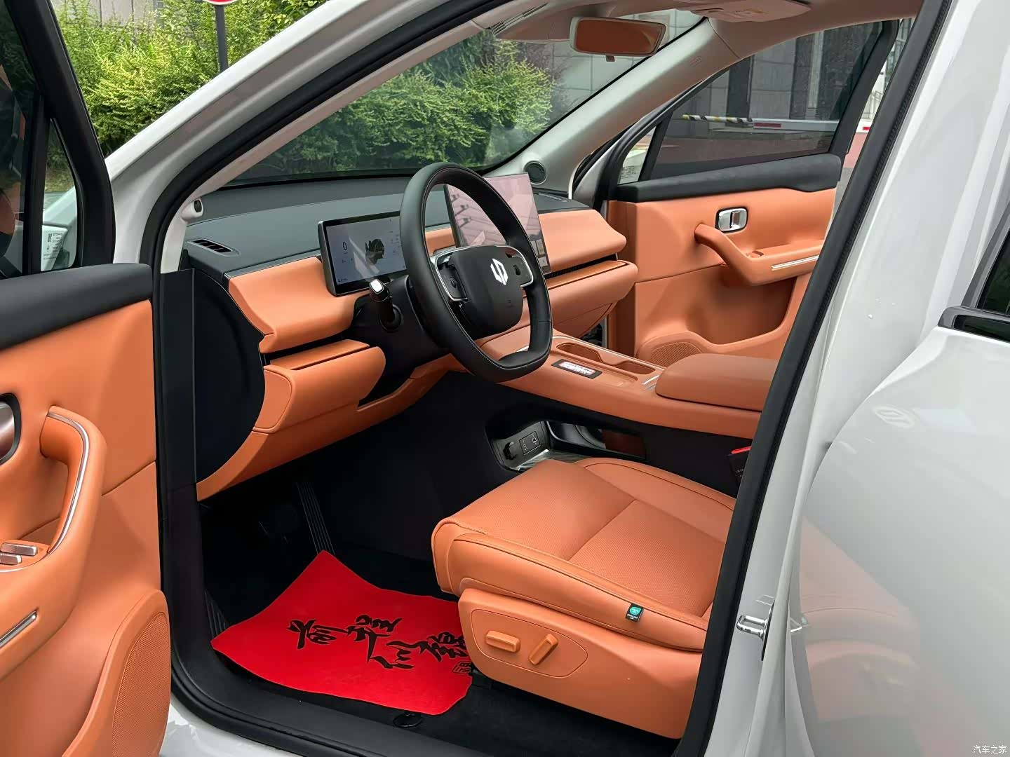 Leapmotor C10, 2025 4