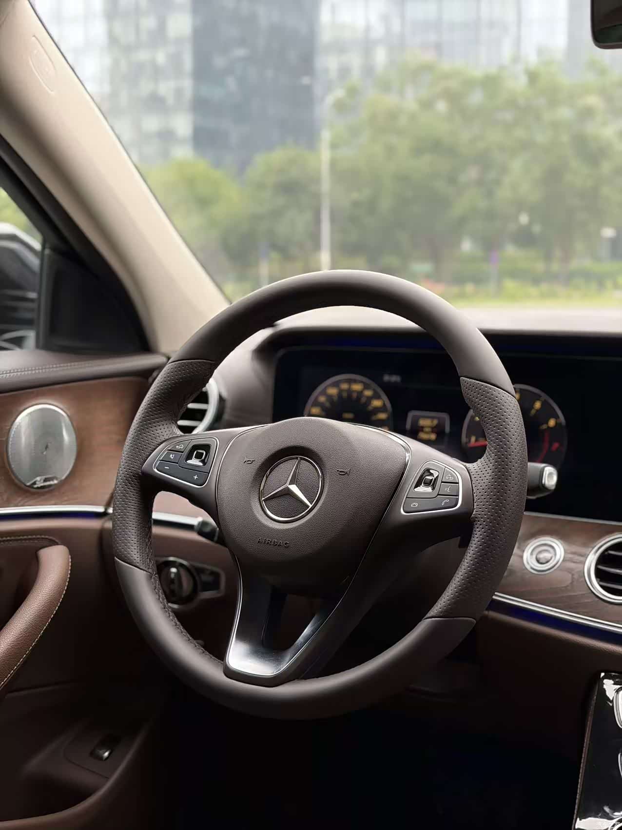 Mercedes-Benz E-Class, 2017 9