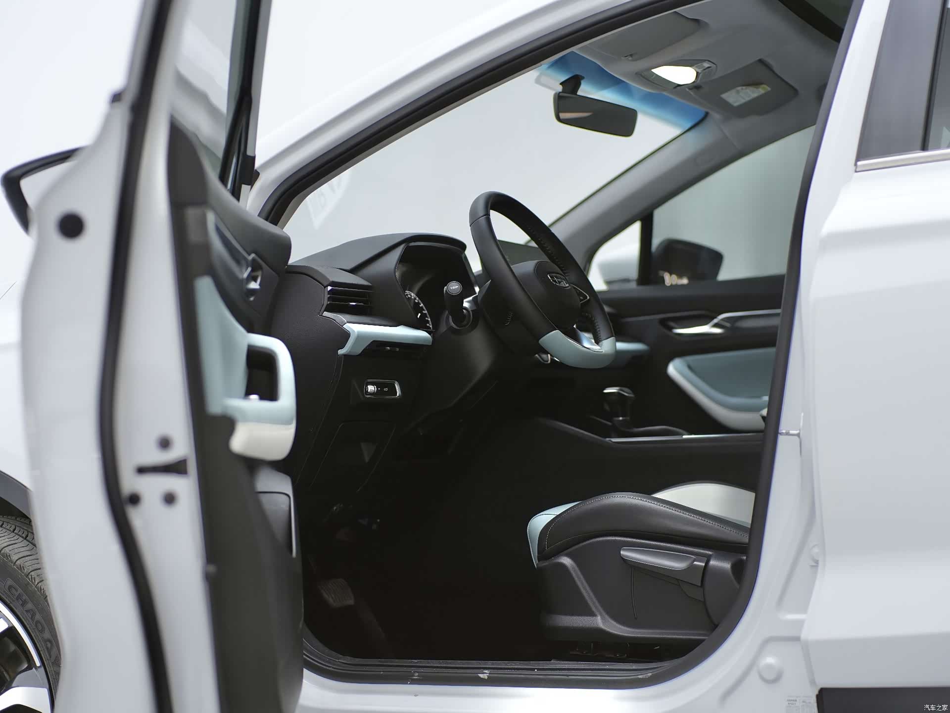 Geely Emgrand, 2022 11