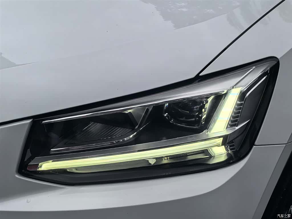 Audi Q2L, 2020 16