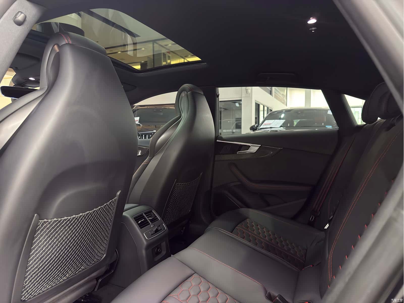 Audi RS, 2025 10