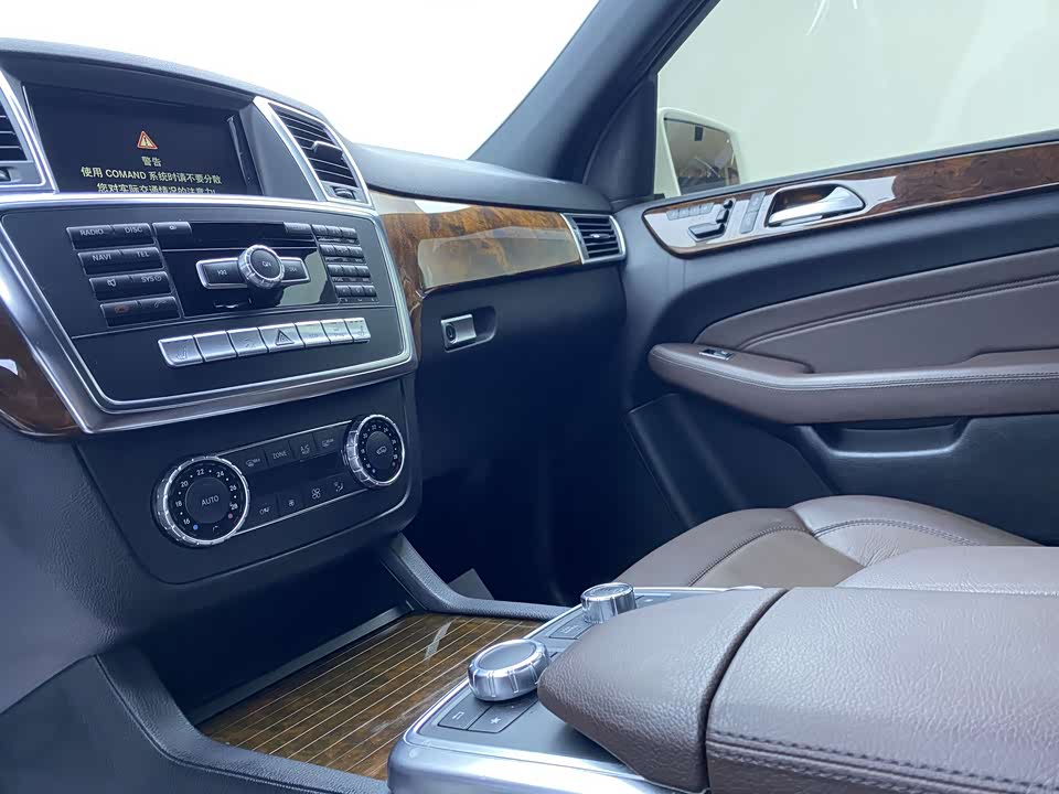 Mercedes-Benz M class