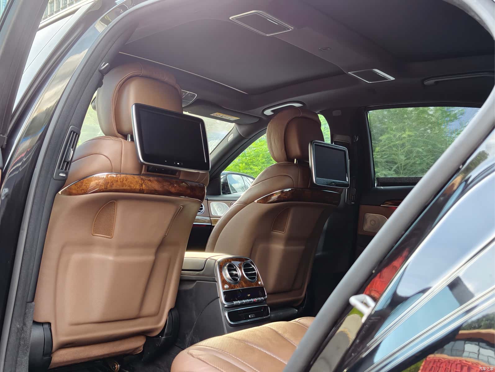 Mercedes-Benz S-Class, 2015 10