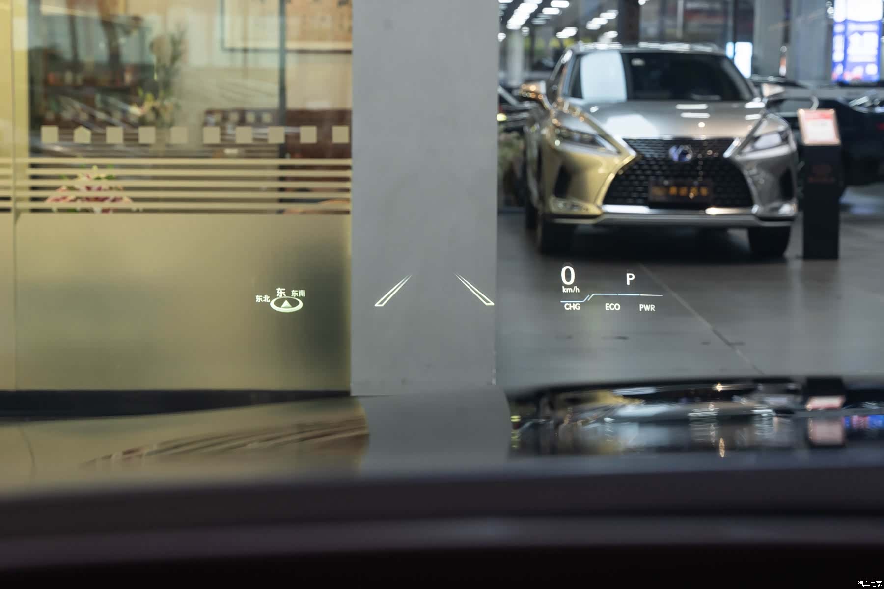 Lexus LS, 2021 23